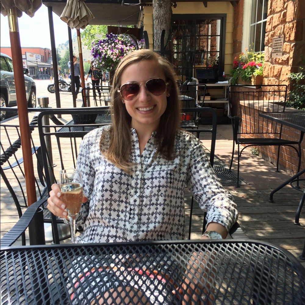 Meet your Posher, Carolyn